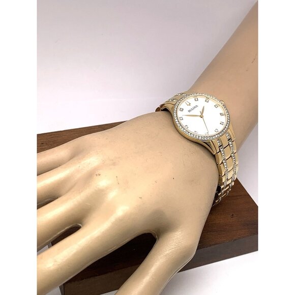 Bulova Women's Watch 98X119 Quartz Crystal Accent Mother of Pearl Dial Gold 32mm - Picture 4 of 13